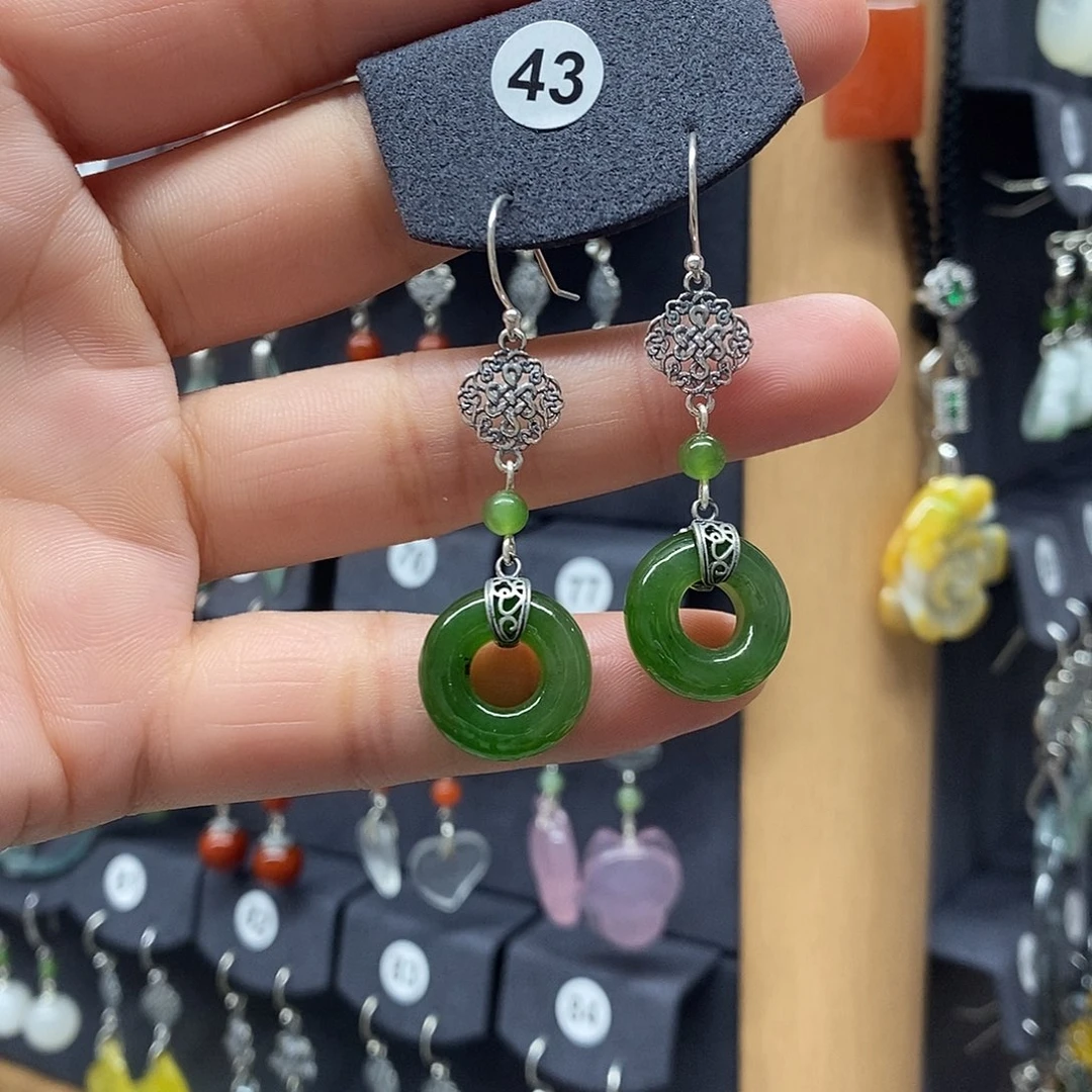 百***润和田玉银S925镶嵌耳饰