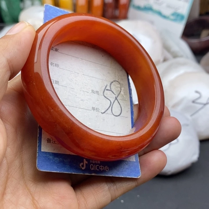 石英质玉未镶嵌手镯