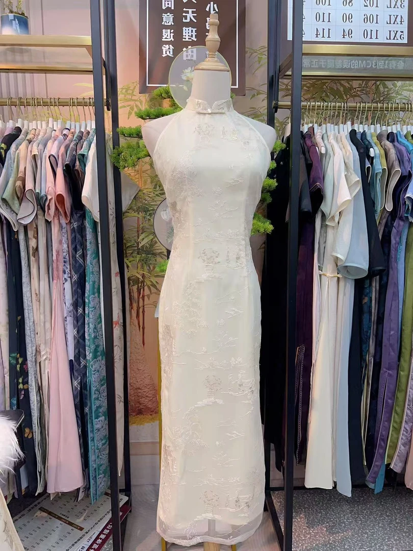 年轻款民国文艺复古重工刺绣挂脖『云裳』旗袍