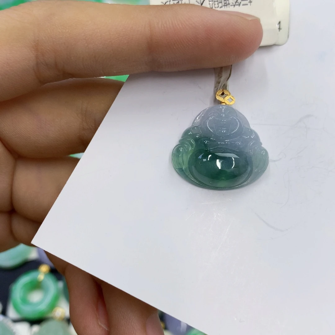 翡翠18K金镶嵌颈饰翡翠