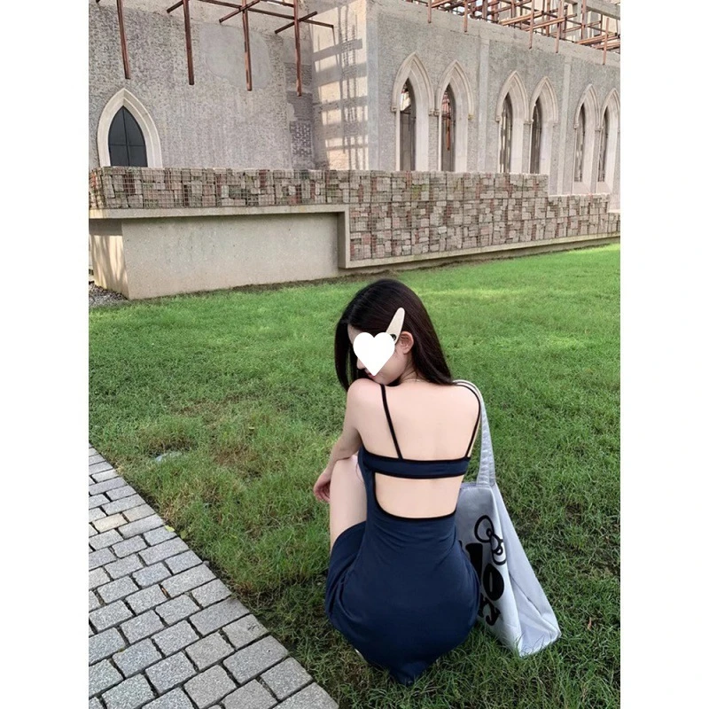 露背带胸垫吊带连衣裙女夏季2024新款韩系简约收腰显瘦A字短裙ins