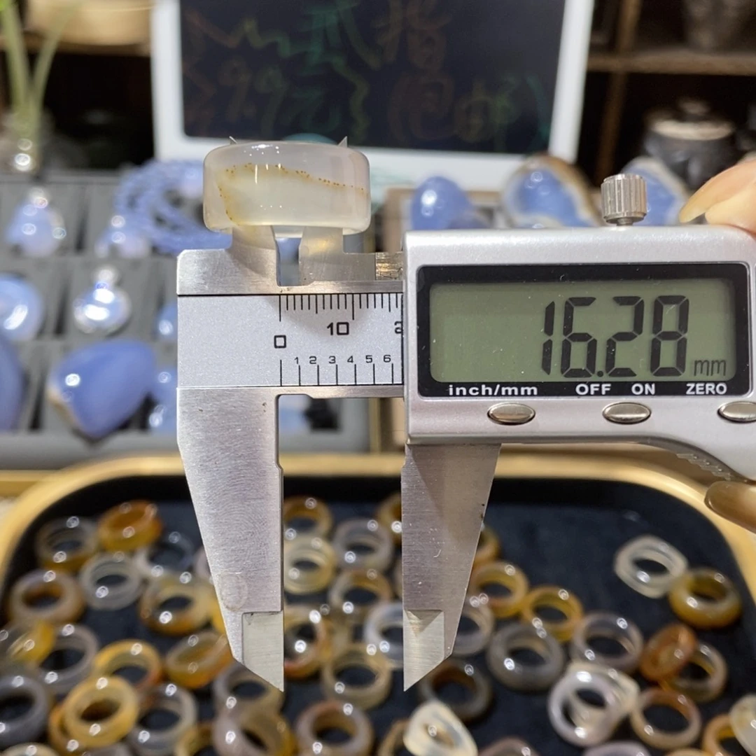 未镶嵌玛瑙/玉髓珠宝奇石