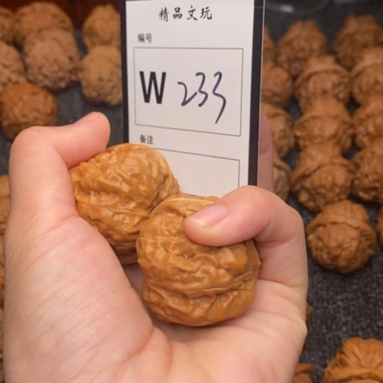 吊坠桃核我是第一百38