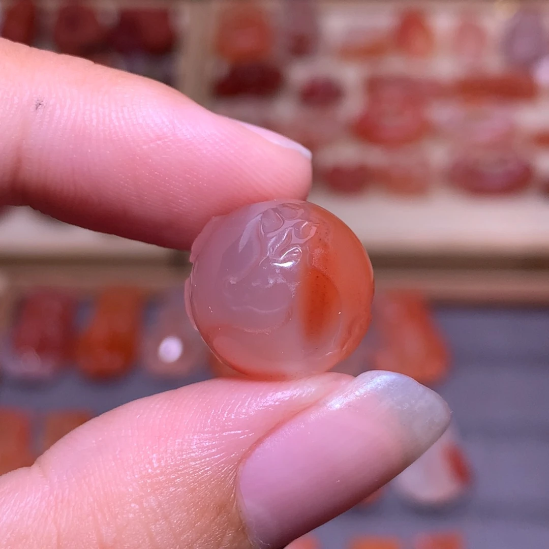 南红玛瑙未镶嵌珠宝半成品一鹿生花