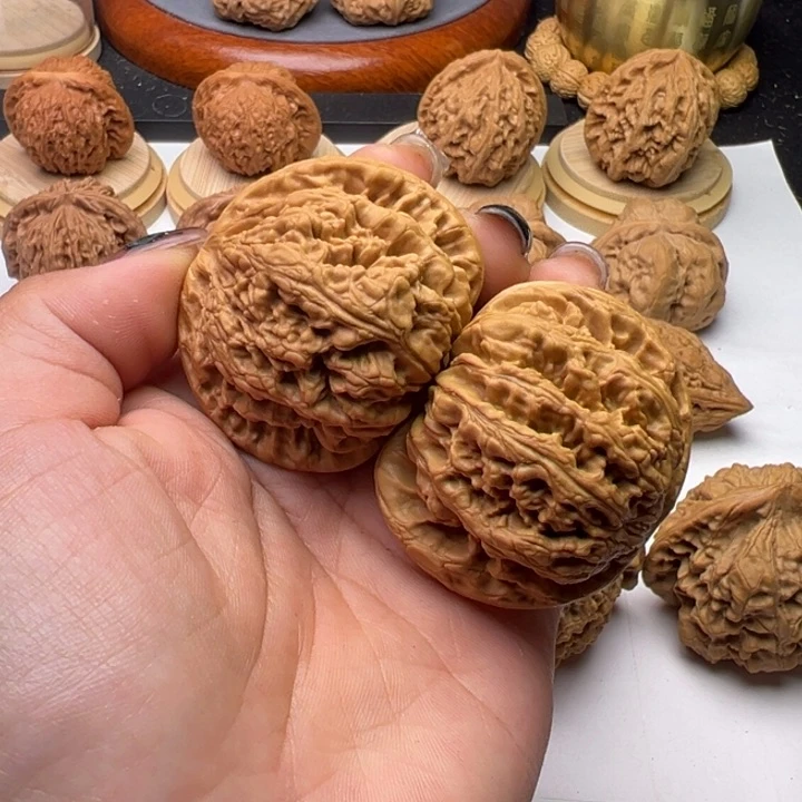 文玩核桃把件球筋45