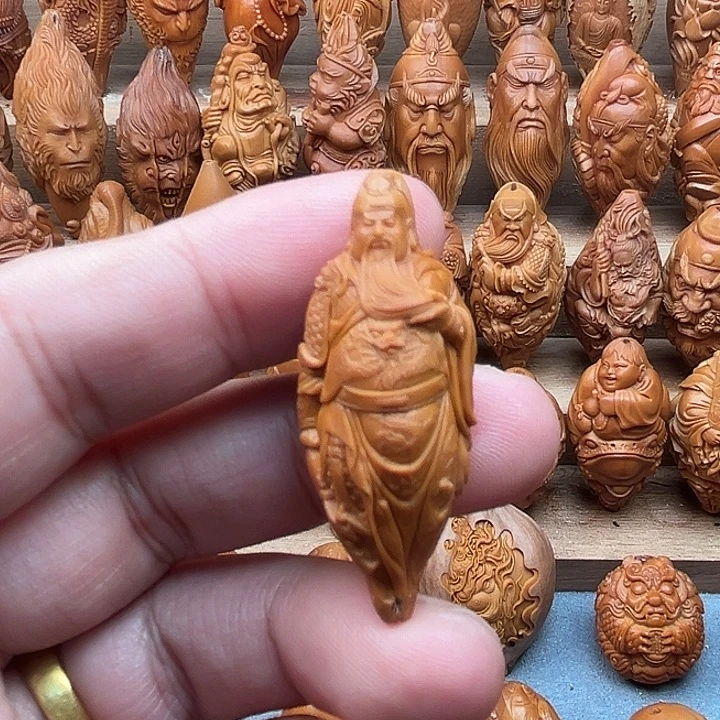 吊坠橄榄核19关公