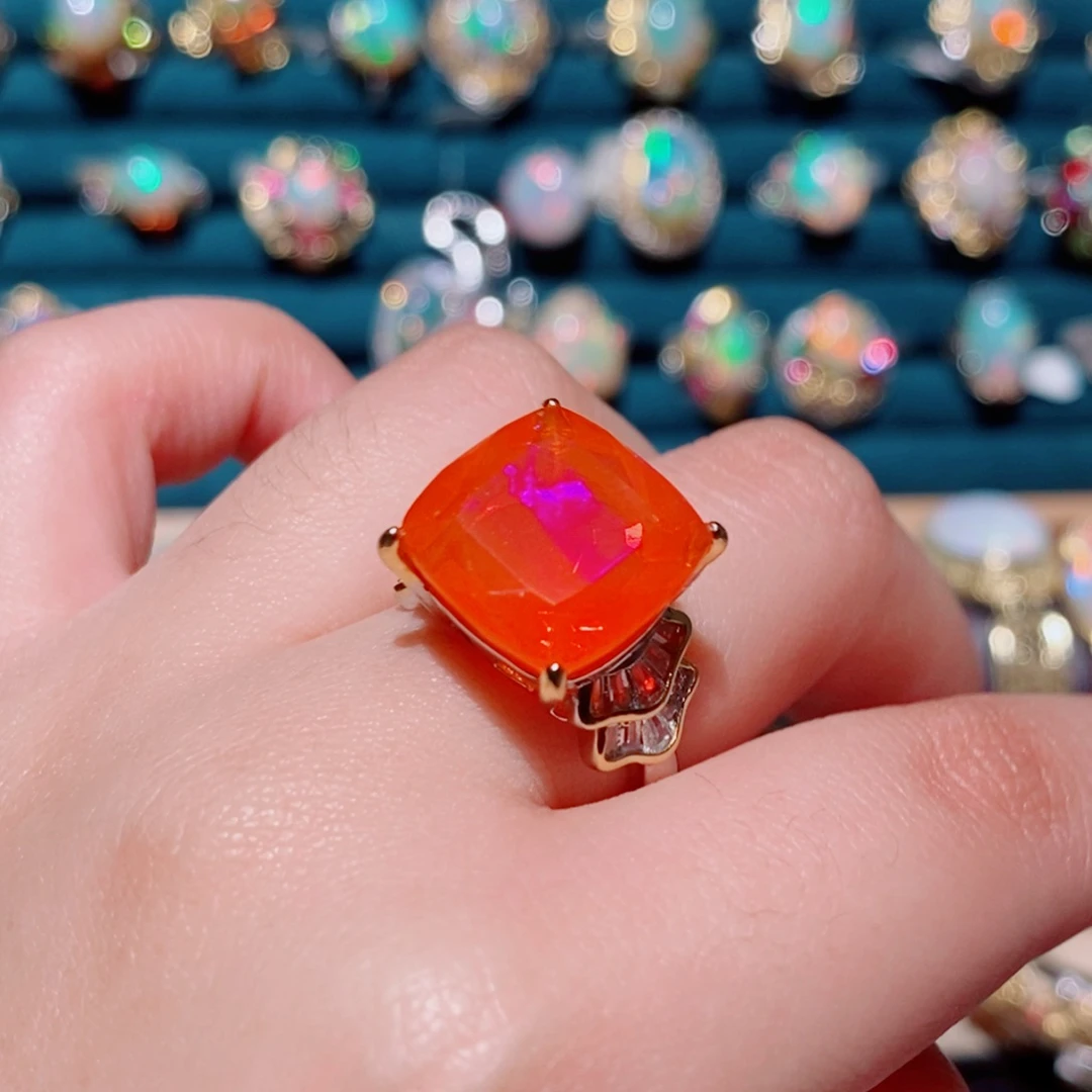 欧泊欧泊戒指银S925镶嵌嘉*?