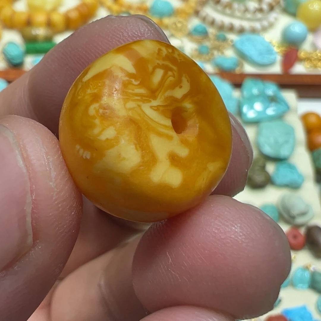 琥珀未镶嵌颈饰墩子