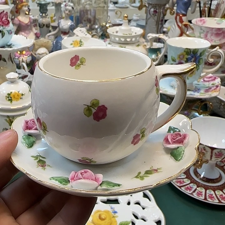 鹿与海陶瓷有限公司