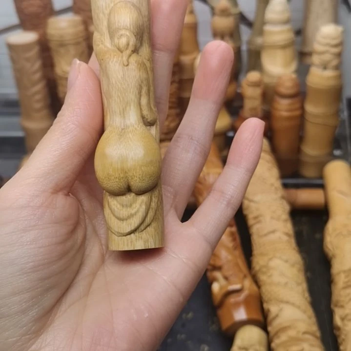 y***生竹黄皮料子浮雕美背