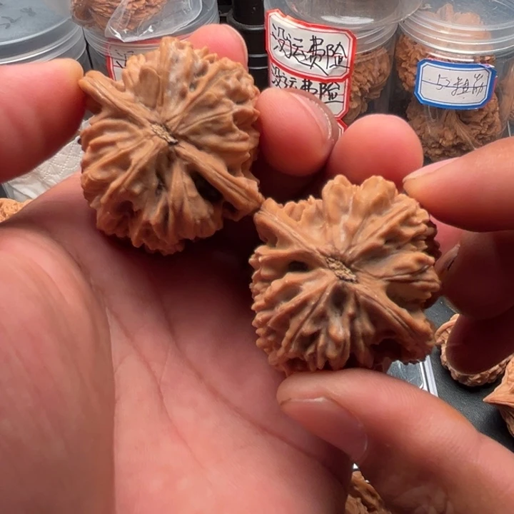 文玩核桃把件鸡心45