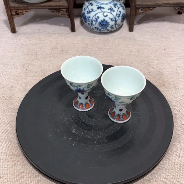 三***人摆件青花斗彩高足杯8888