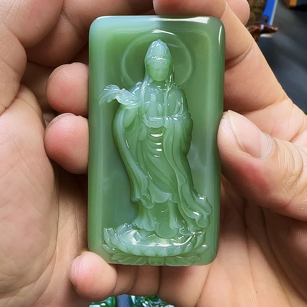 T***y和田玉（碧玉）未镶嵌挂件