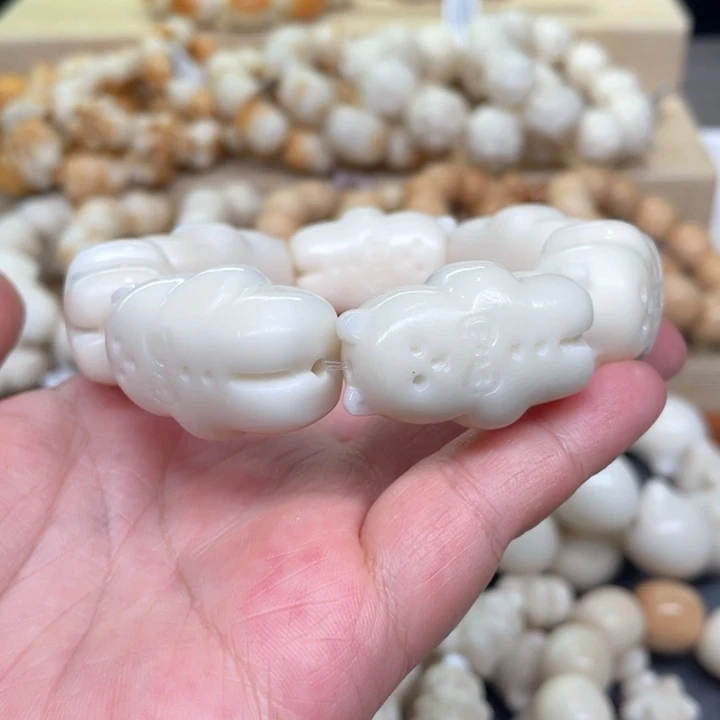菩提根/象牙果手串小熊饼干瑕6-2-118