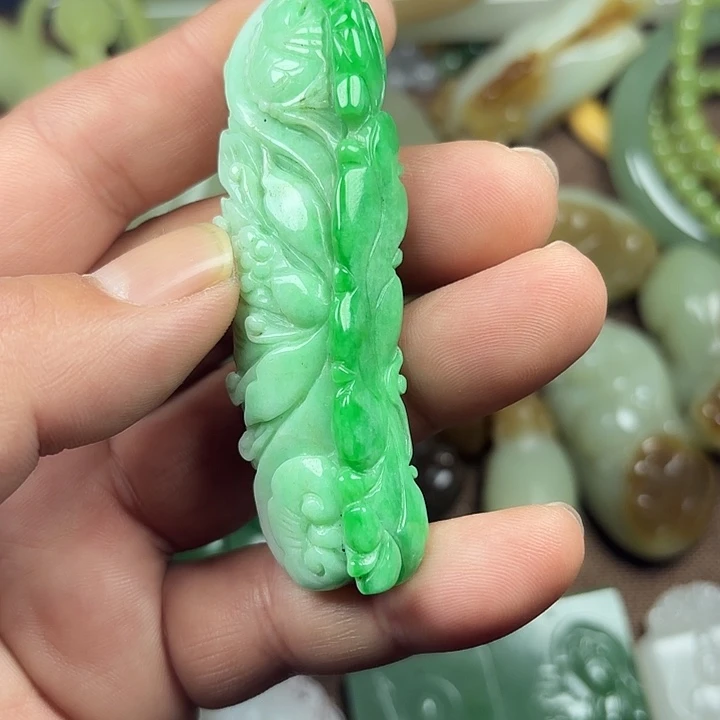 翡翠未镶嵌手镯挂件