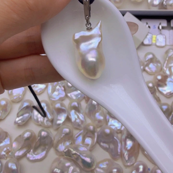 吊坠(赠链)未镶嵌淡水珍珠