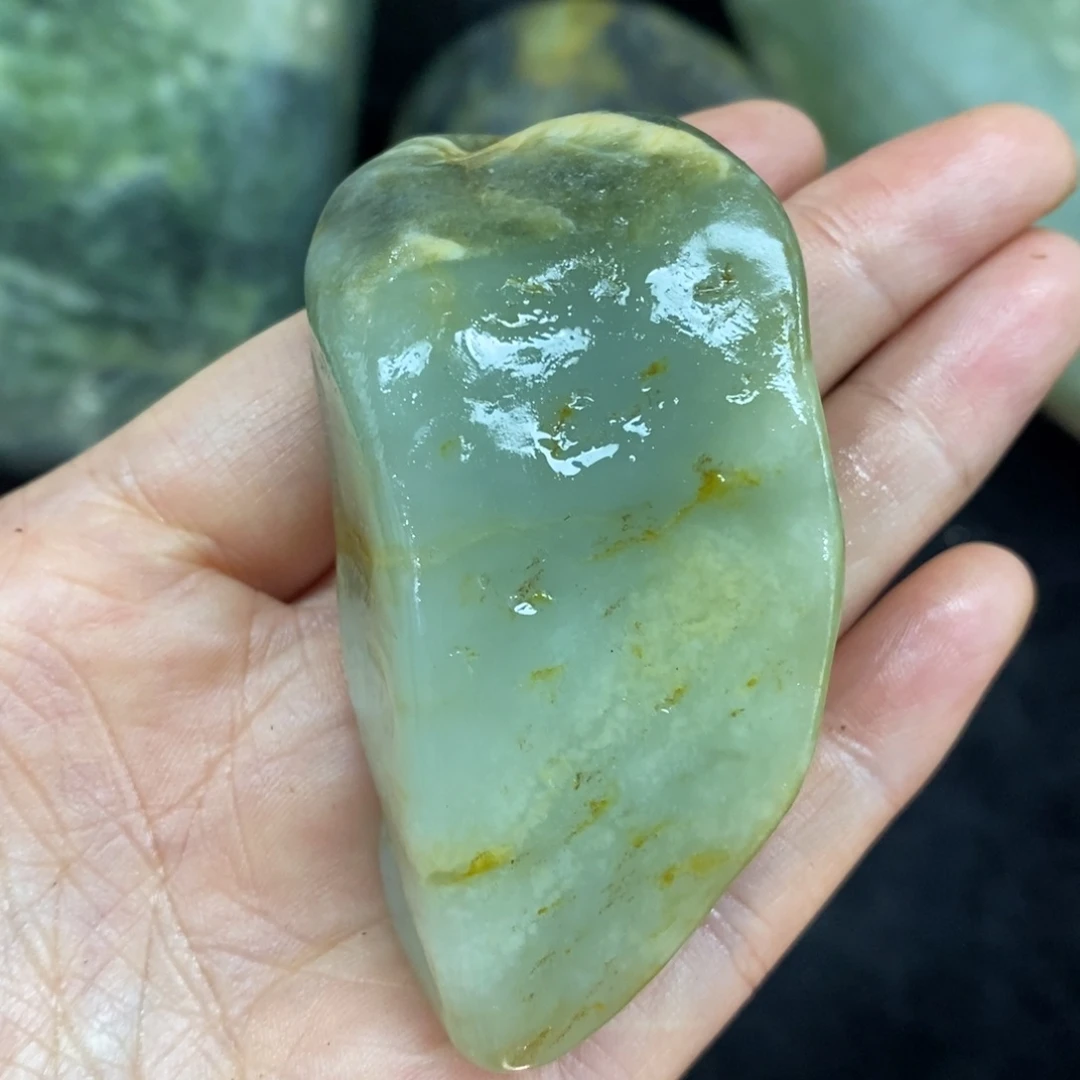 未镶嵌和田玉（糖玉）挂件