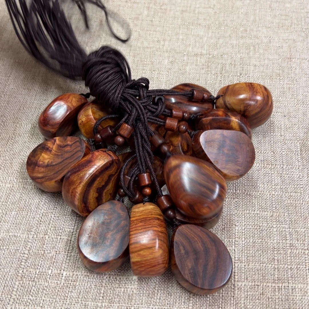 吊坠黄花梨/降香黄檀随机发一