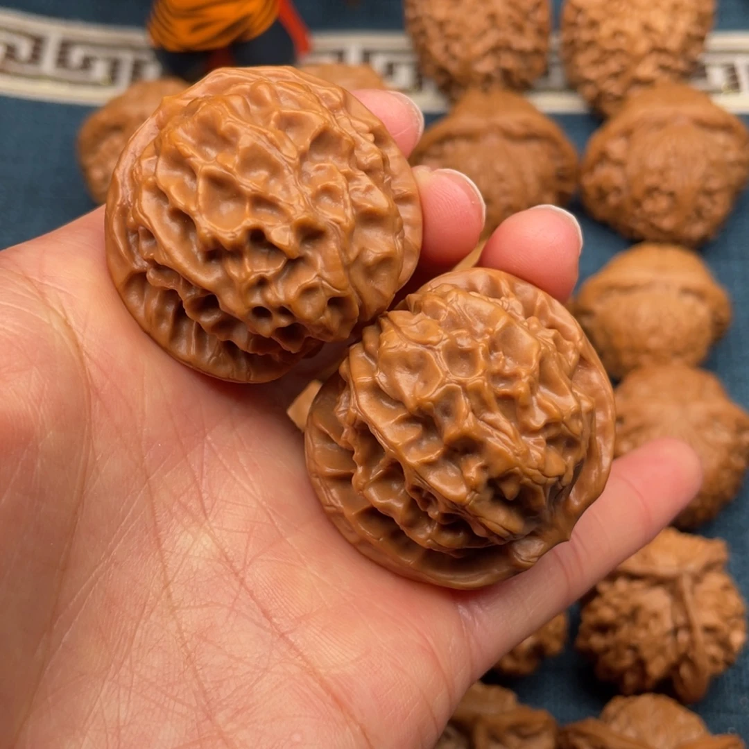 文玩核桃把件40精品龙鳞