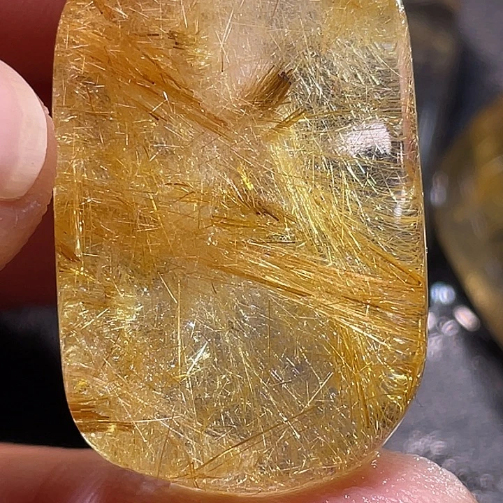 纯***发晶未镶嵌颈饰钛