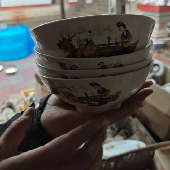 库存微瑕三娘教子碗四个