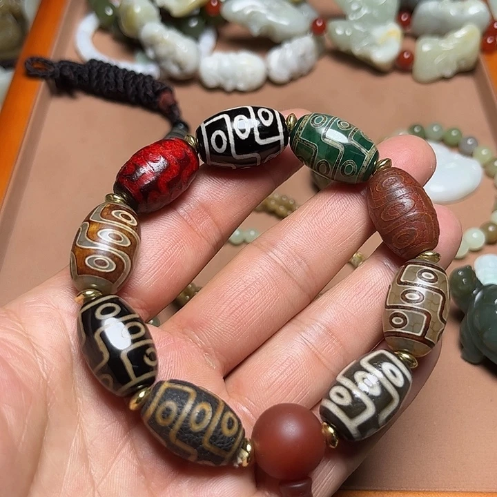 和田玉（糖玉）未镶嵌珠宝奇石