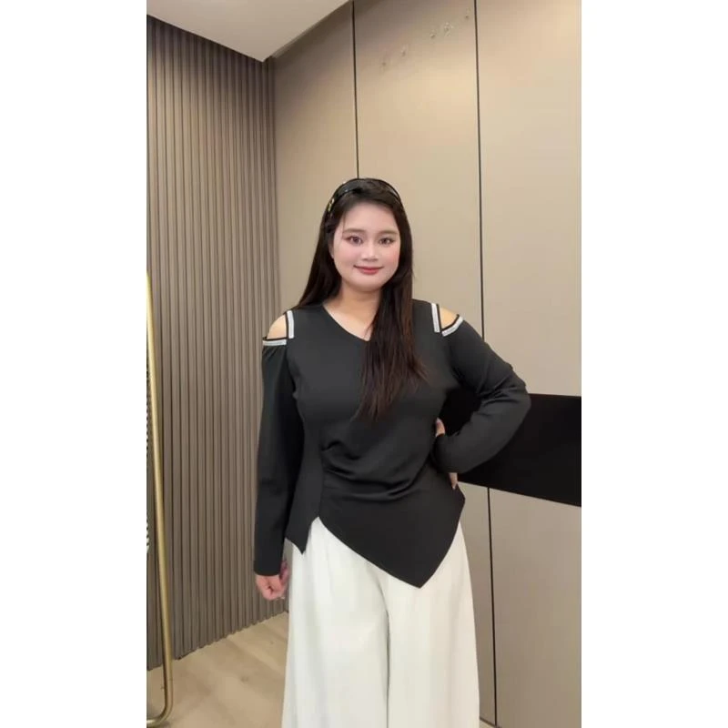 大码镂空不规则露肩长袖女t恤秋季微胖mm遮肚藏肉显瘦设计感上衣