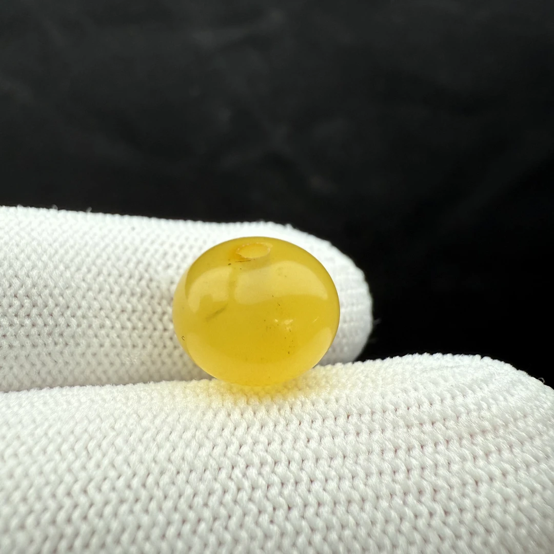 J3983天然原矿蜜蜡墩子12.4*9mm支持复检