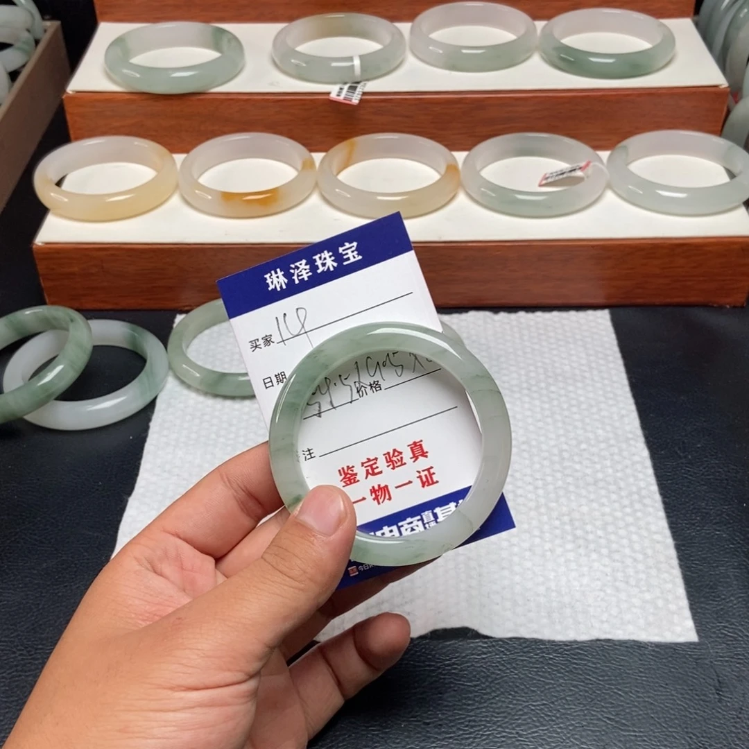 饼***饼未镶嵌手镯石英质玉14