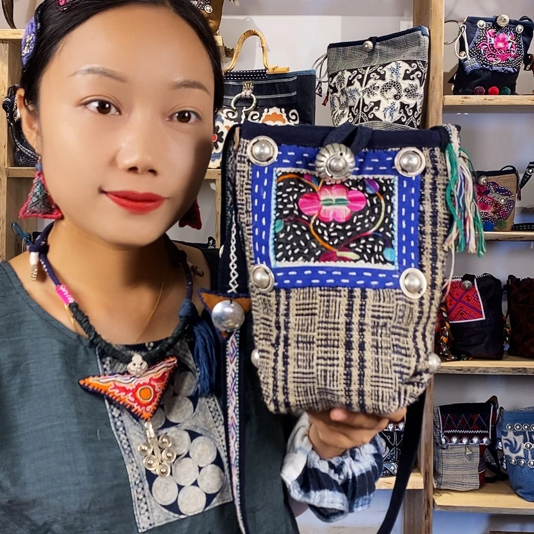 织绣手工制作工艺包包