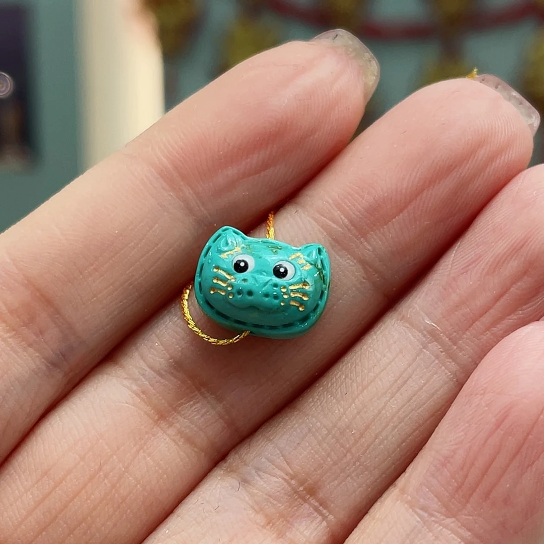 绿松石颈饰未镶嵌