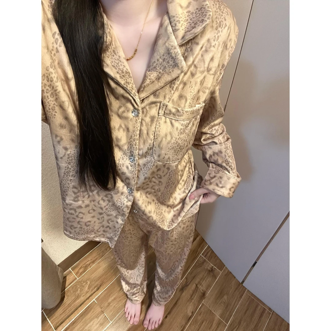 轻奢豹纹金丝绒烫钻保暖睡衣女款爆款秋冬休闲大码长裤家居服套装