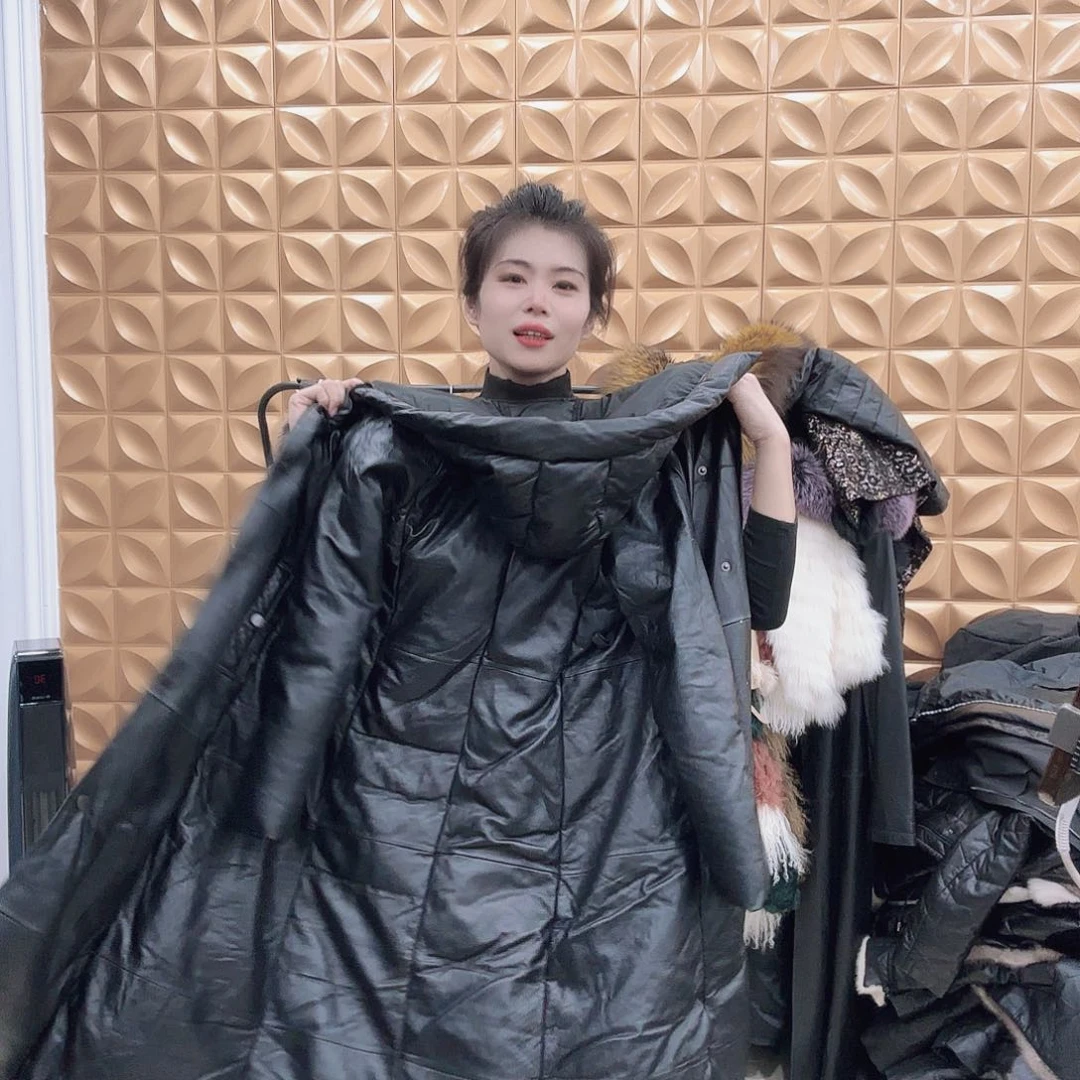 皮草搭配黑色西装