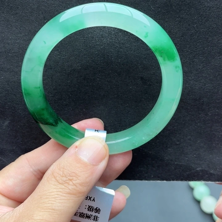 石英质玉未镶嵌手镯53.9