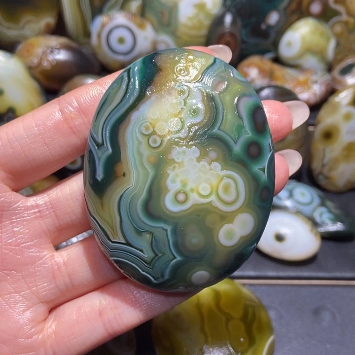 【闪购商品】未镶嵌玛瑙/玉髓珠宝奇石r