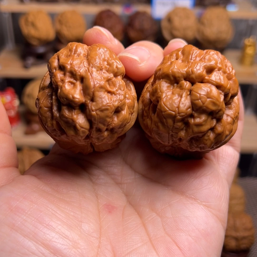 文玩核桃把件26w老树树头金蟾疙瘩包48尺61克