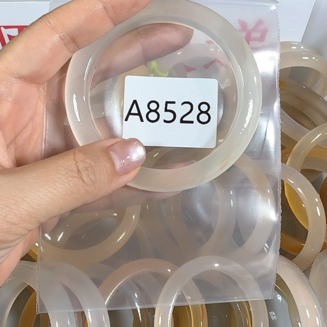●***●玛瑙/玉髓合金手镯