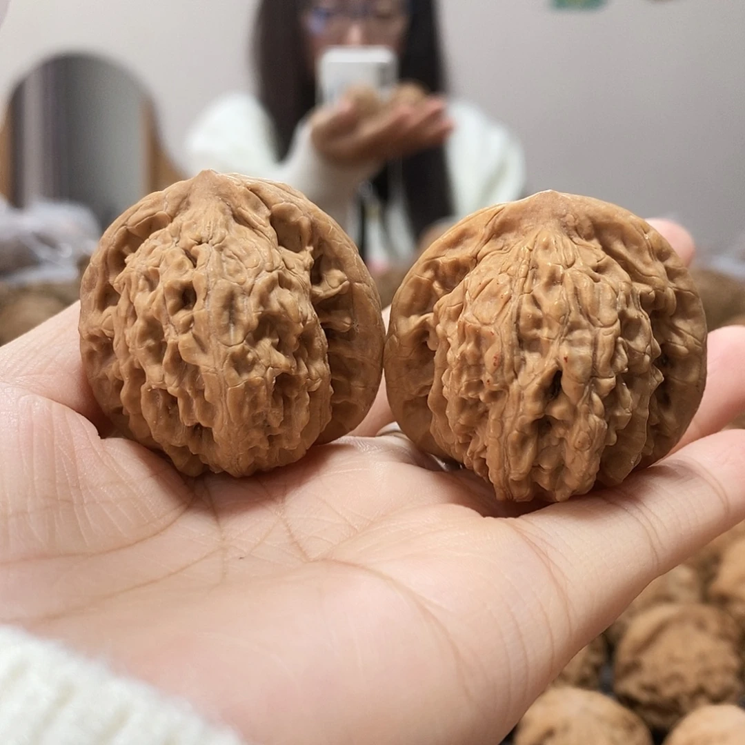 文玩核桃吊坠霞云岭41