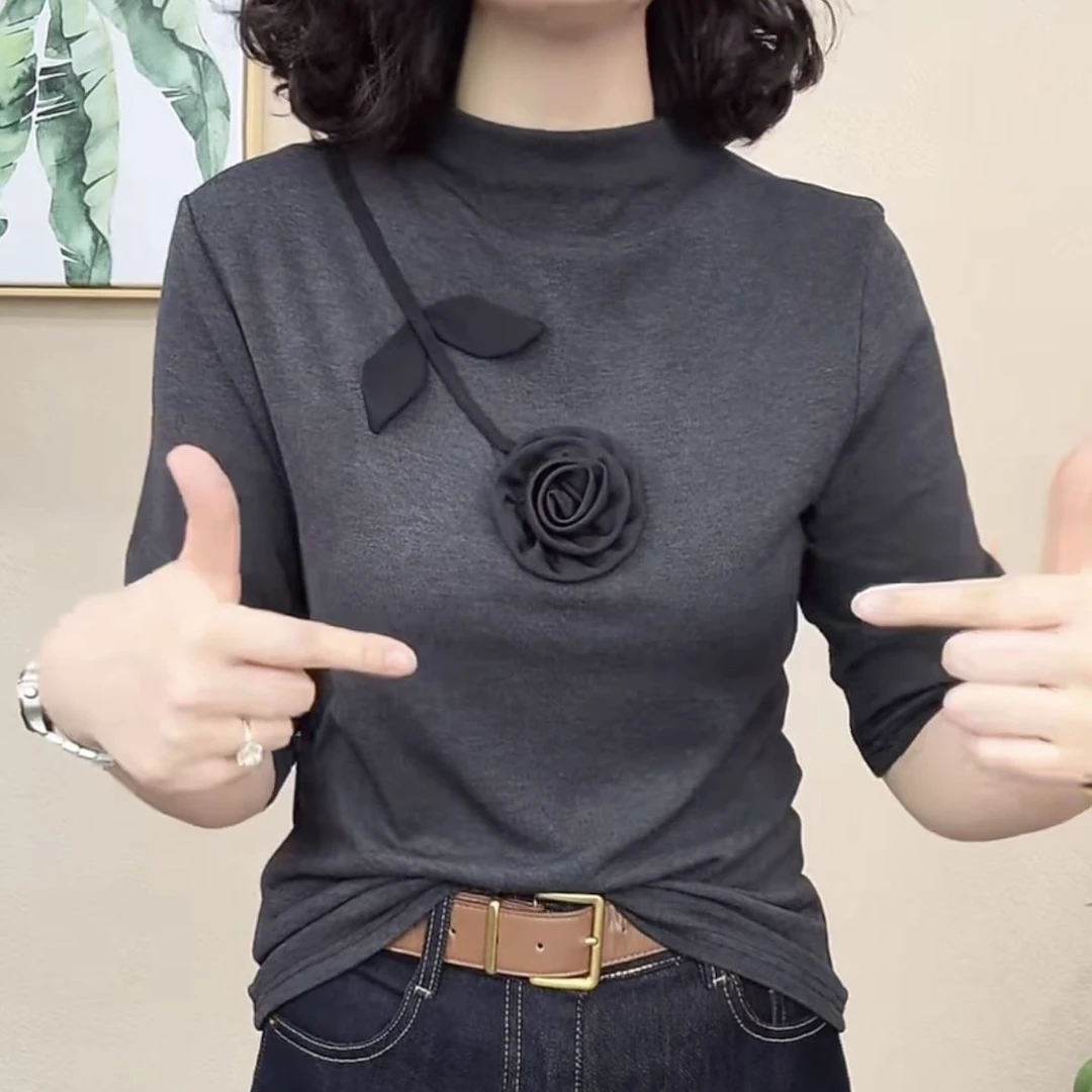 早秋新款中袖T恤女时尚气质花朵洋气显瘦遮肚子百搭洋气打底衫