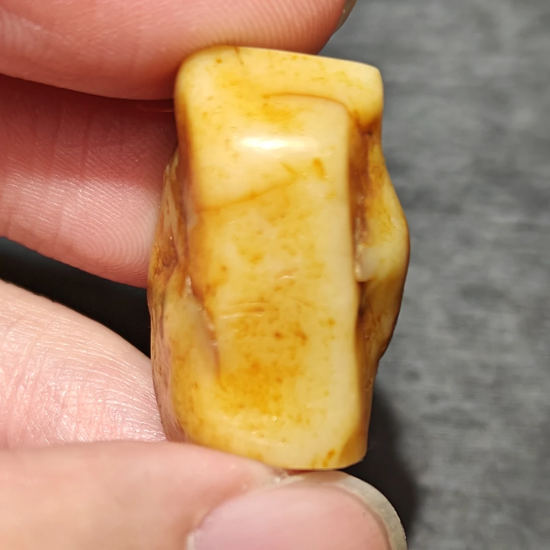 寿山石银裹金全皮田原石，肉质干净 非常完整