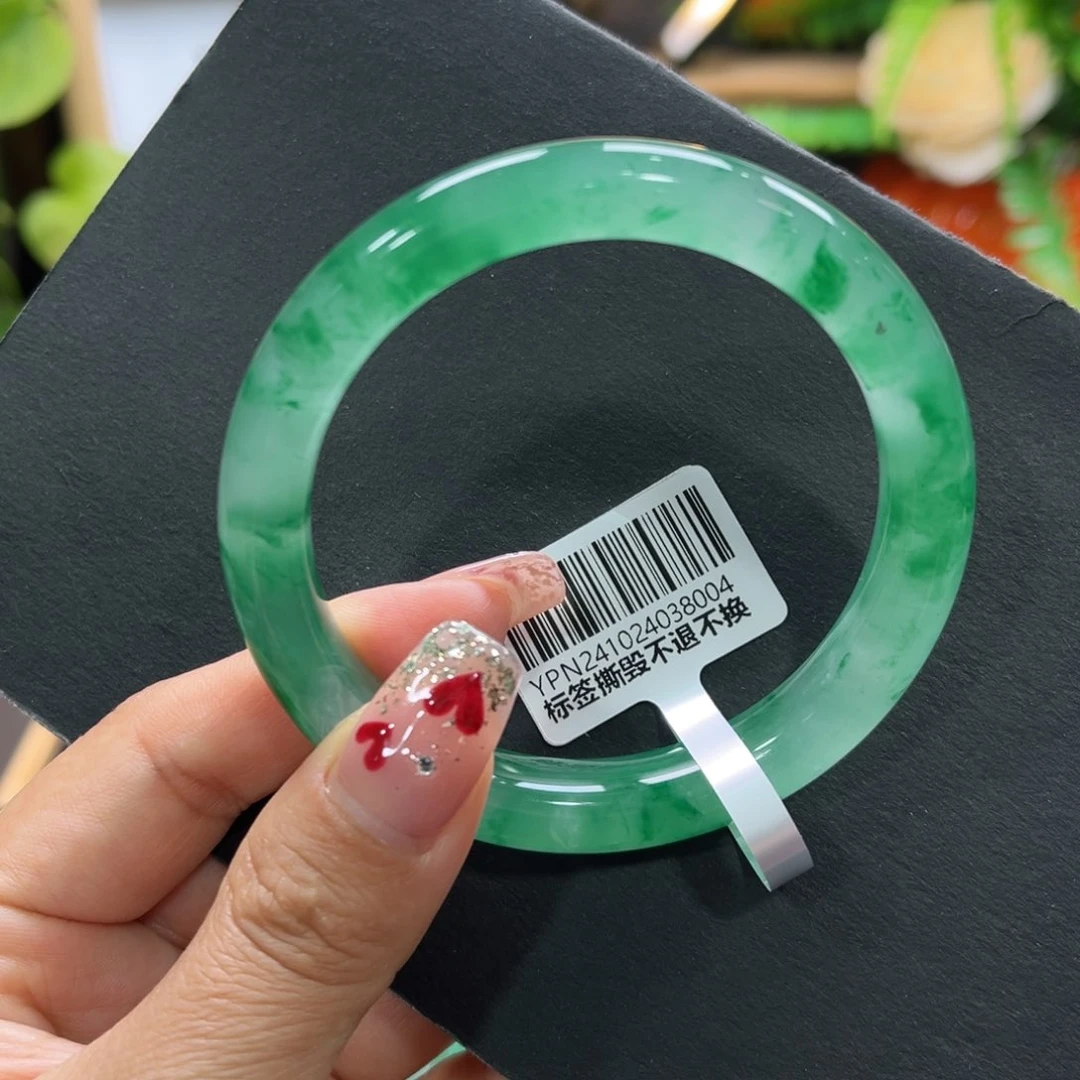 石英质玉手镯未镶嵌➕周周56