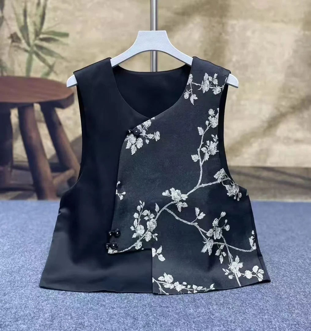 【傲雪寒梅】香云纱马甲新中式宽松显瘦圆领绣花气质上衣马夹女款