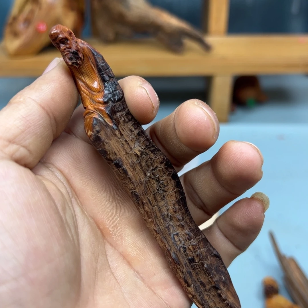 文***明木崖柏木摆件手把件