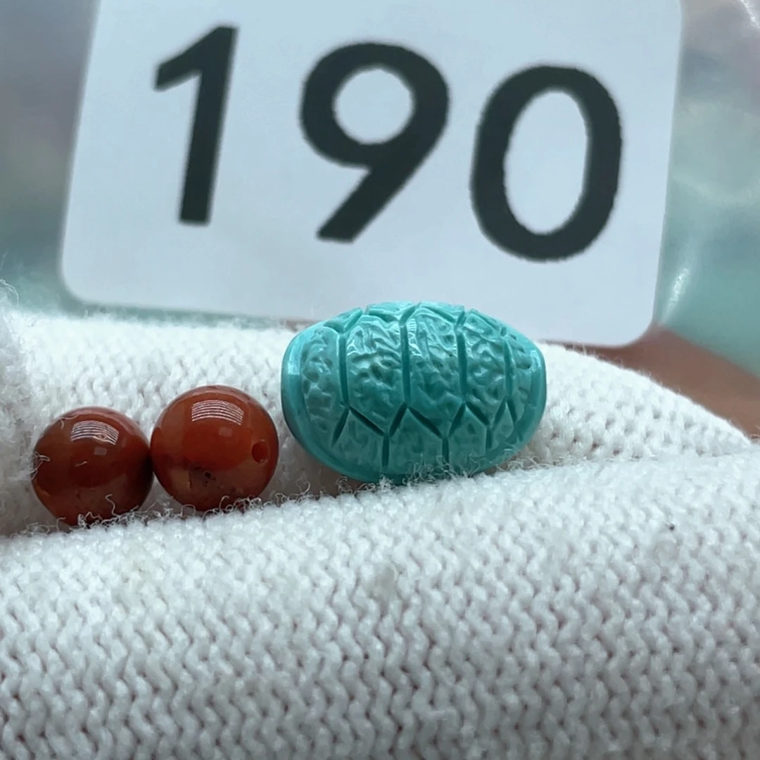 南红玛瑙未镶嵌珠宝奇石