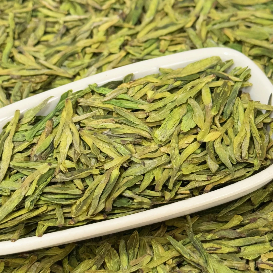 王大鹏 2025新茶明前龙井43绿茶栗香型125克罐装