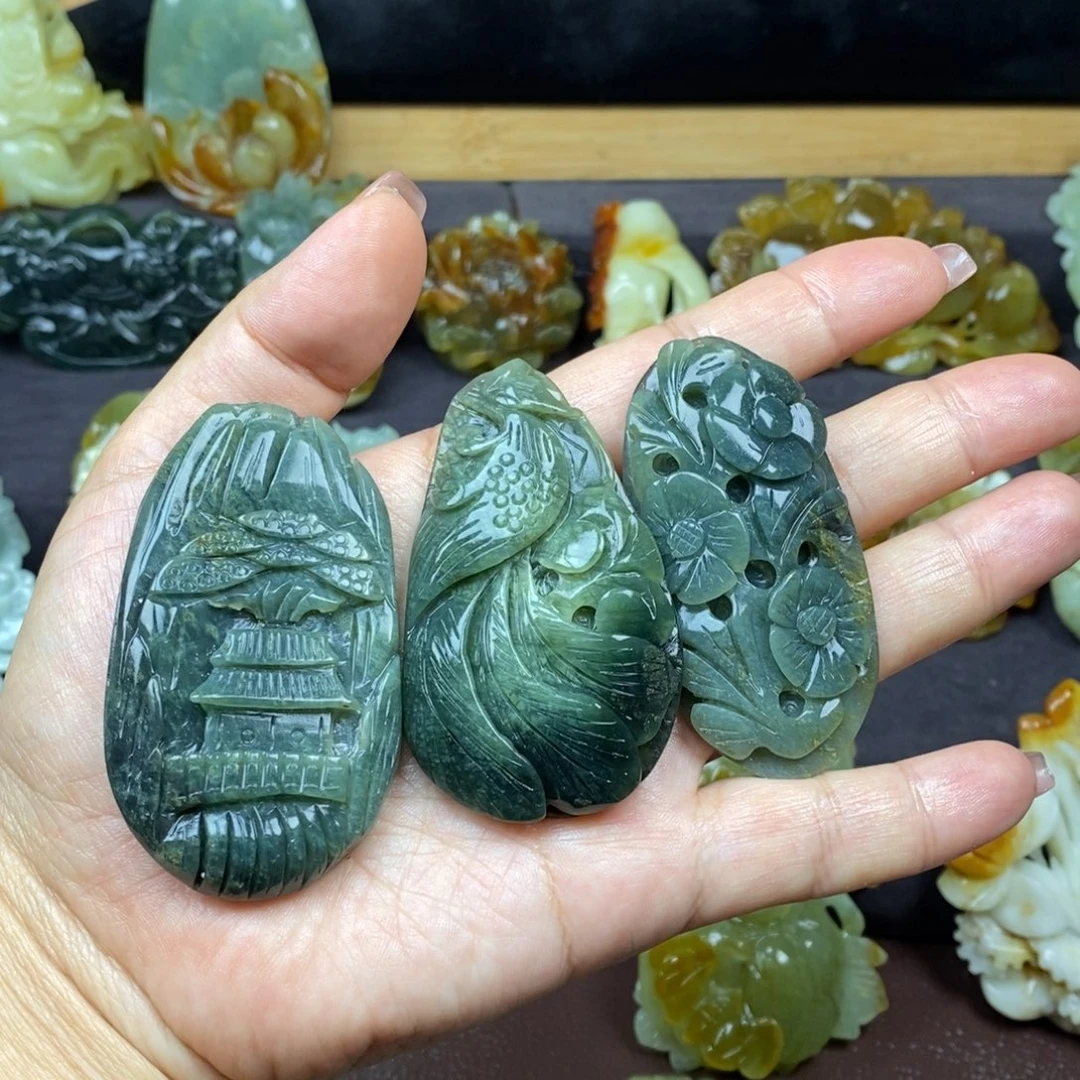 蛇纹石玉颈饰未镶嵌摸****七