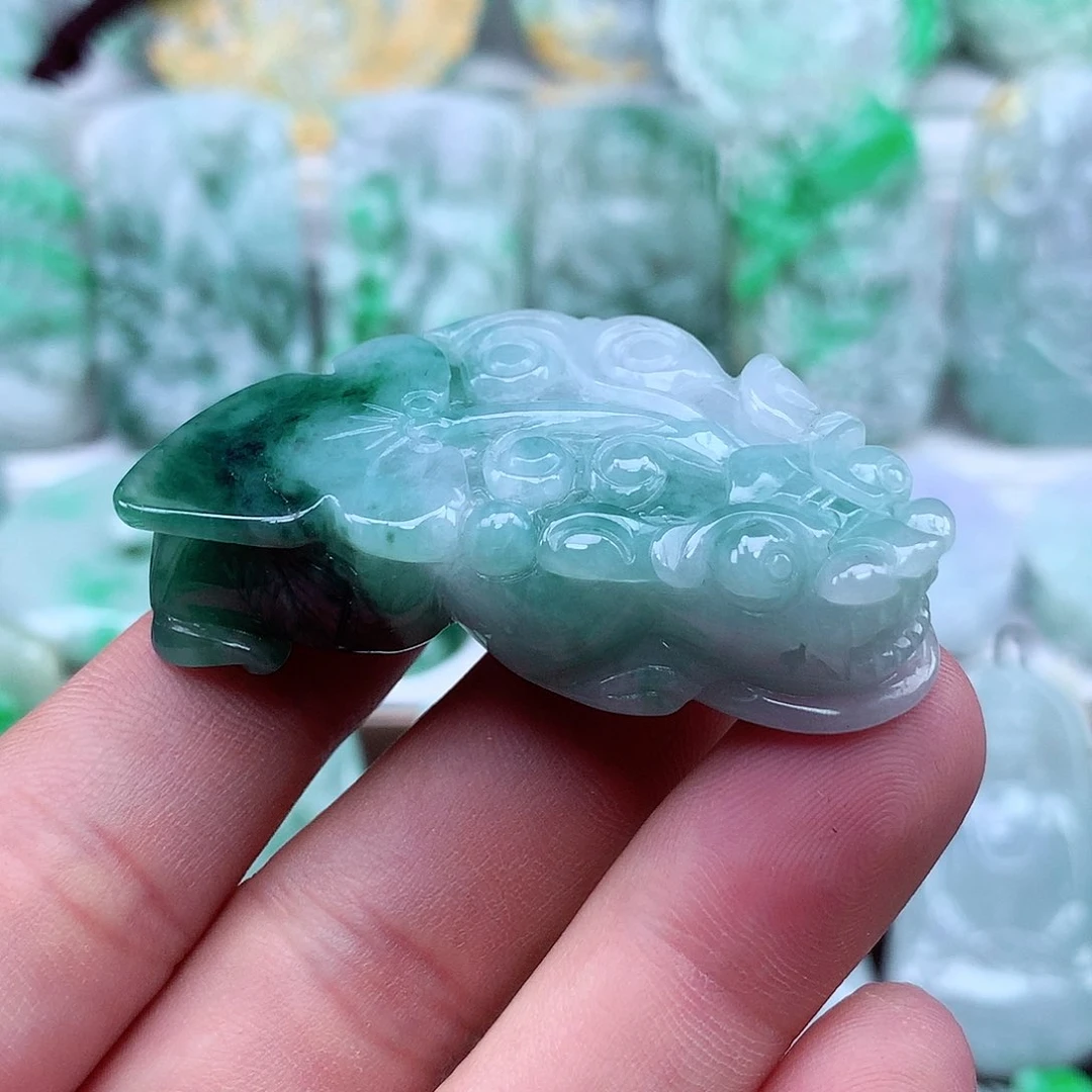 翡翠未镶嵌颈饰翡翠吊坠