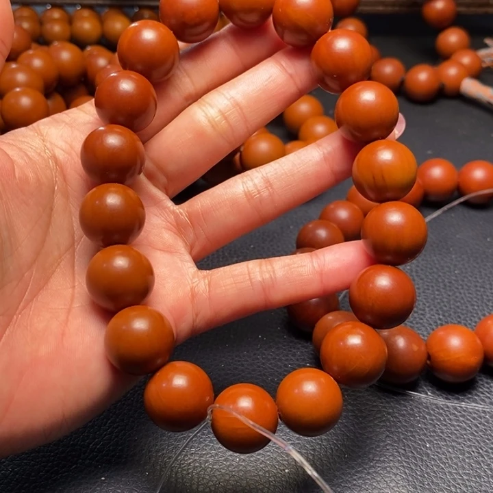 吊坠橄榄核1.7尺寸树王鸡血红手持全品