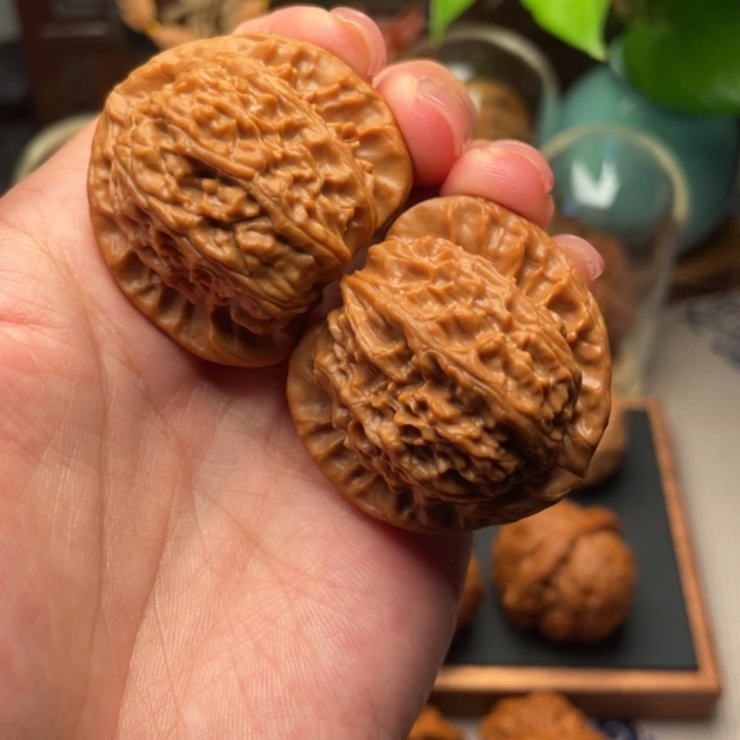 把件桃核全品正三角白39