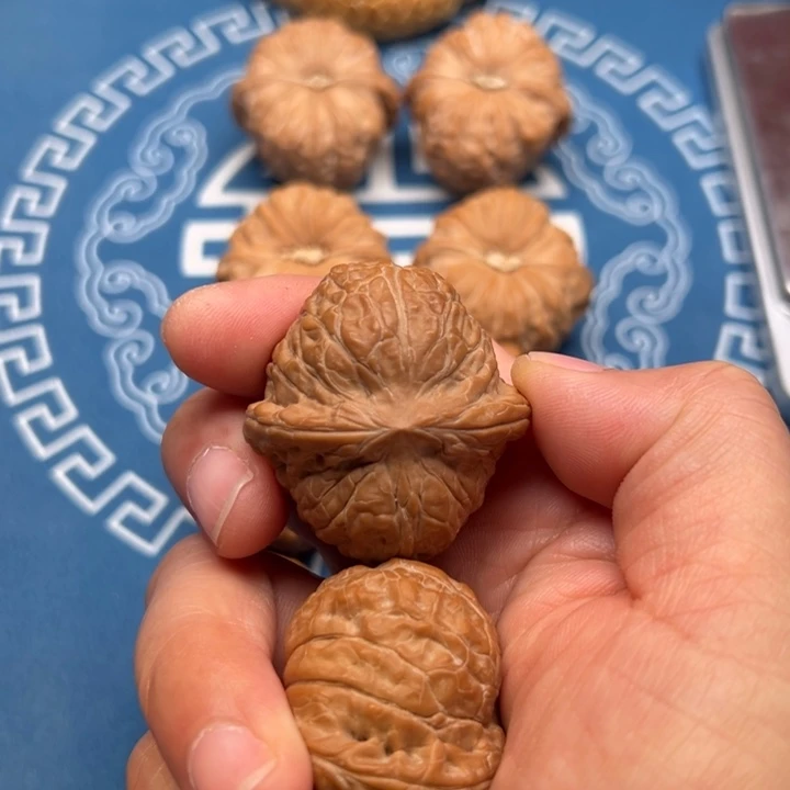 把件文玩核桃差****了南瓜